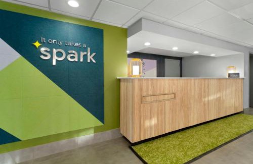 Grand Prairie Hotel | Spark By Hilton Grand Prairie