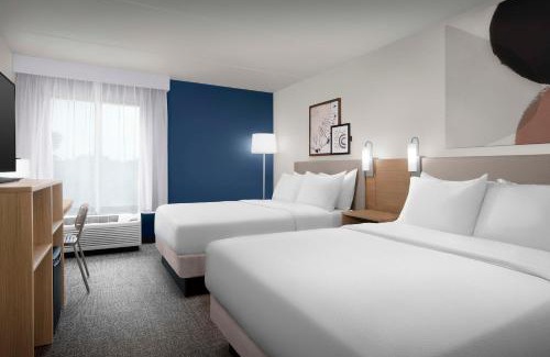 Oak Park - Northwood Hotel | Spark By Hilton San Antonio Airport