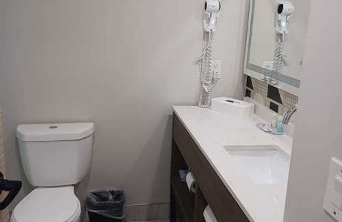 Northeast Virginia Beach Hotel | Spark by Hilton Virginia Beach Oceanfront