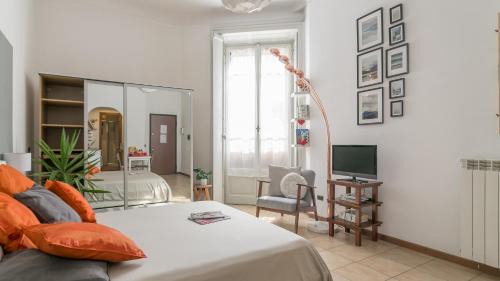 Zona Farini Apartment | Spazio Isola- free WiFi