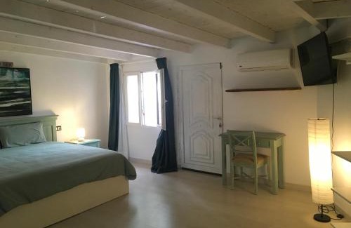 Bahia Calma Apartment | spazioso e incantevole, funzionale, Wi-Fi, AC, patio, piscina condivisa