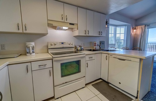 Palm Island Villa | Special Sunset View Resort Access and steps to the Restaurant or Pool, A3721C