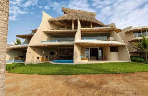 Troncones Villa | Spectacular beachfront villa