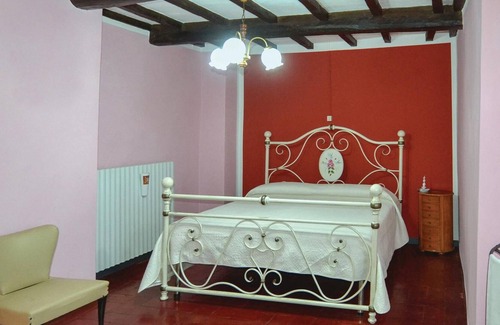 Castel Focognano House | Spend an unforgettable vacation in a vacation home with pool.