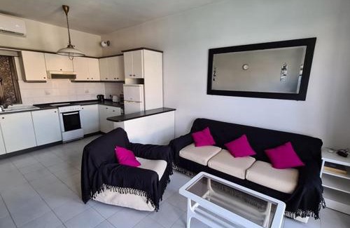 Il-Balluta Apartment | Spinola Bay Sea Front Apt 6