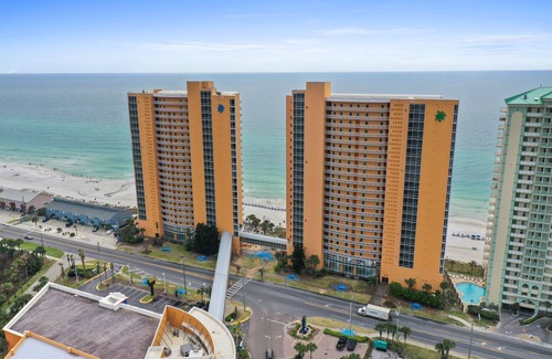 West Panama City Beach Condo | Splash Beach Resort by Panhandle Getaways
