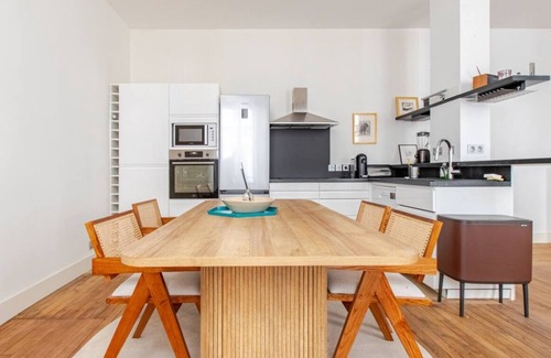 Quartier des Invalides Apartment | Splendid 2 bedroom apartment next to the Trocadero!