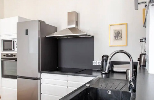 Quartier des Invalides Apartment | Splendid 2 bedroom apartment next to the Trocadero!