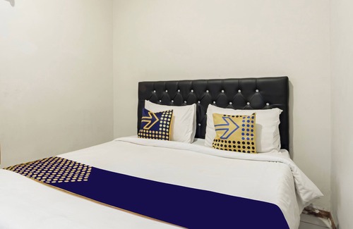 Sidoarjo Hotel | SPOT ON 93555 Triple N Homestay