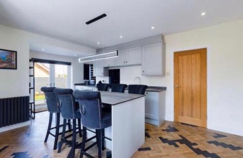 Chapel Saint Leonards House | Springfield Cottage