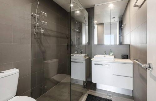 Spring Hill Apartment | Springhill close to CBD 2B1B and Parking - SH1108