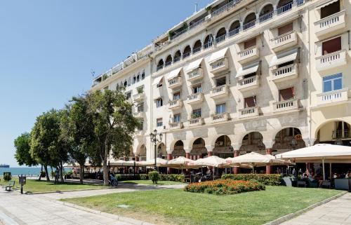 Thessaloniki City Centre Apartment | Square Elegant Suites