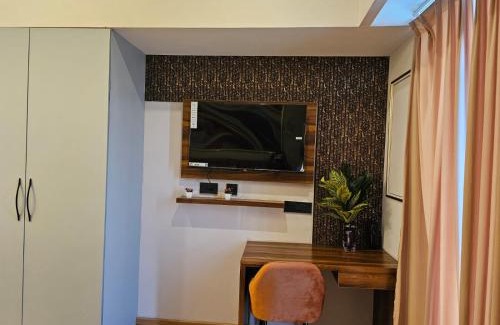 Greater Noida Apartment | square residency