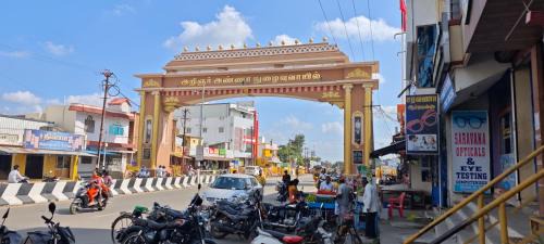 Tiruvannamalai Hotel | Sri bagavan lodge