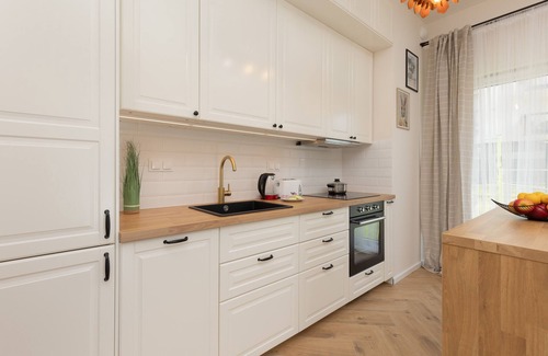 Mokotow Apartment | Srodziemnomorska Warsaw by Renters