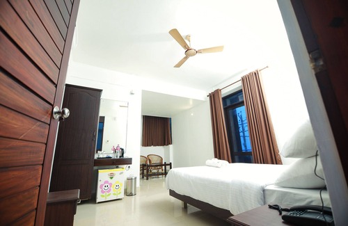 Varkala Hotel | SS Beach Resort