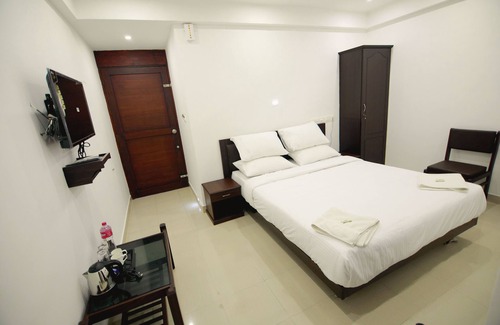 Varkala Hotel | SS Beach Resort