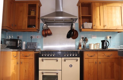 Ryde Ski Chalet | St Georges Villa