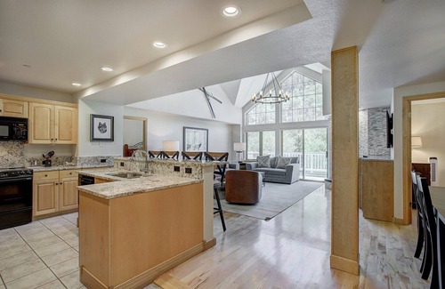 Beaver Creek Apartment | St James Place Resort