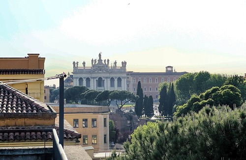 San Giovanni House | St. John Basilica Lovely Tower Apartment