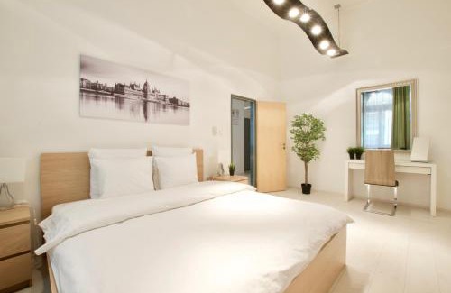Palace District Apartment | St. King 1 by Hi5 Apartments