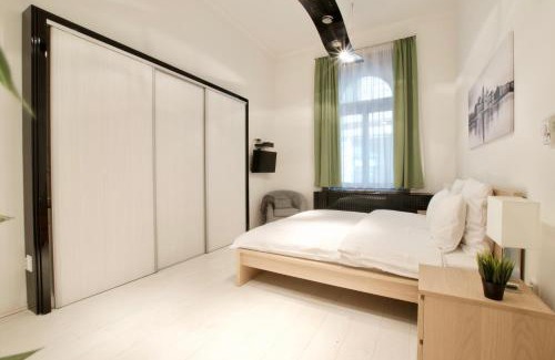 Palace District Apartment | St. King 1 by Hi5 Apartments