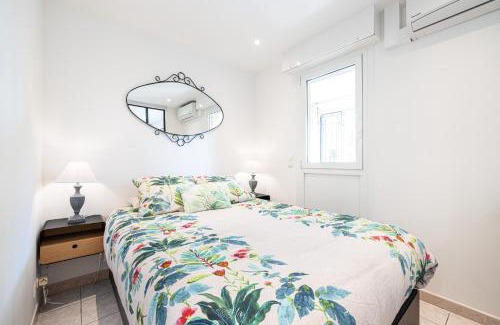 Menton Apartment | ST LAURENT - Appartement au calme avec terrasse & parking