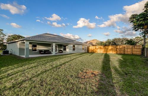 Port Saint Lucie House | St Lucie Sanctuary