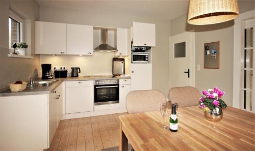 Leer Apartment | Stadtwohnung zur großen Buche, EG