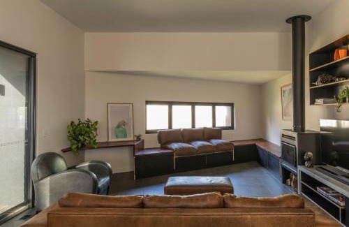 Point Lonsdale House | Stage 1