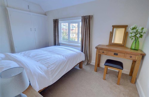 Whitby Cottage | Stakesby House Apt 2