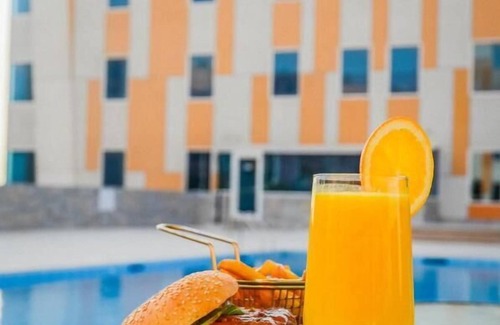 Academic City Apartment | Standard Room Near University of Birmingham Dubai