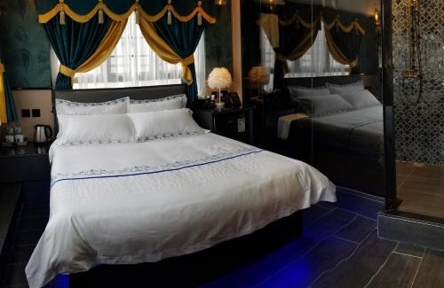 Tsim Sha Tsui House | Star City Hotel