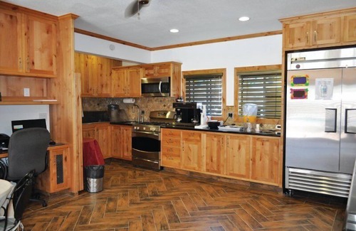 Lakeside Park Apartment | Stardust Lodge