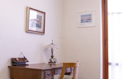 Vecchiano Apartment | Stately home in the heart of Tuscany