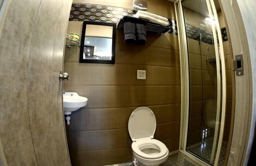 Naini Hotel | Stay At Kumbh