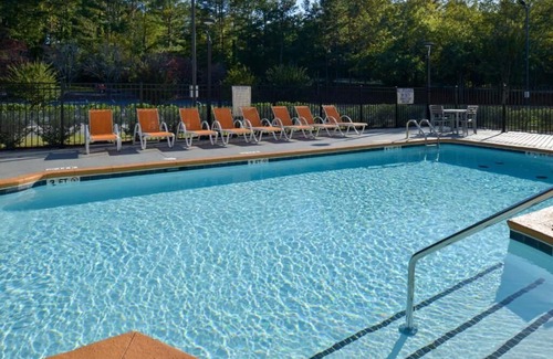 Clemson Hotel | Stay in Comfort near Gateway Park and Larry Abernathy Waterfront Park