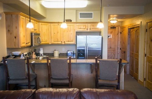 Park City Condo | Stay in Comfort while Enjoying Valley Views by RedAwning - Save 20% on 7+ Nights!