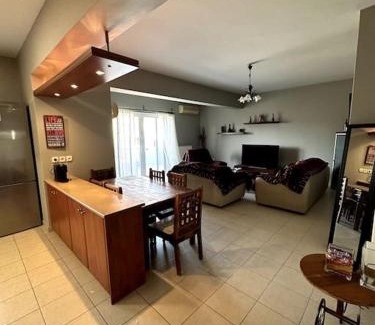Saronikos Apartment | Stay Lago Island
