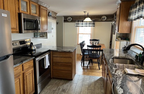 North Conway House | Stay On The Saco River Next To A Covered Bridge - 2pm Check in/out