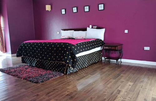 Karen House | Stay.Plus karen Party House