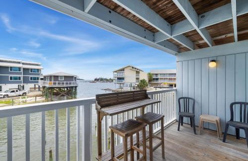 Cedar Key House | Stay-Seas Hideaway 214 at Cedar Cove Condos