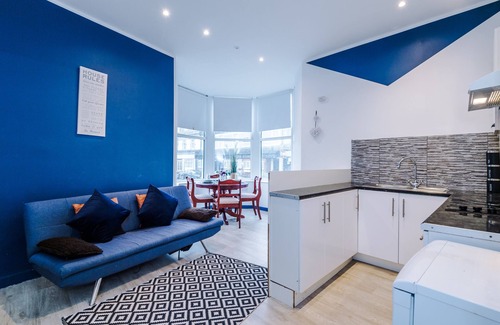 North Shore Apartment | Stay With Empire- Dickson Road