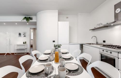 Milan Apartment | StayEasy SantaGiulia - M3 Metro - Center in 20 mins