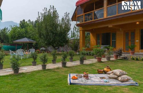 Nishat-Shalimar Villa | StayVista at Emaarat Chalet with BBQ & Bonfire