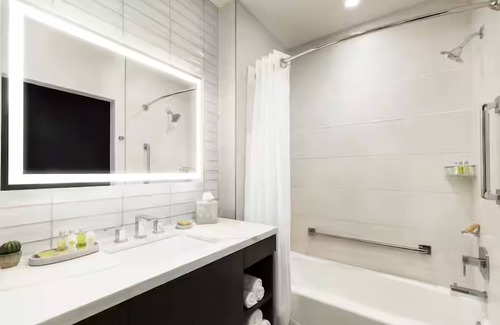 Downtown Tucson Hotel | Std 2 Queens, DoubleTree Tucson Downtown, Prime Location in Downtown, 2 Units