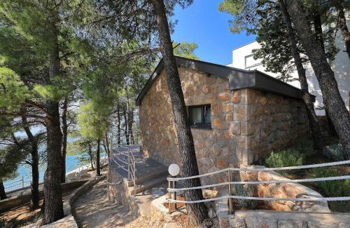 Starigrad House | Steinhaus Mirko