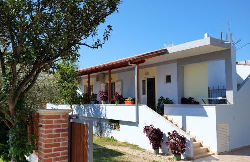 Ksamil House | Stela Apartments