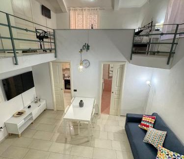 Naples City Centre Apartment | Stella di San Gregorio