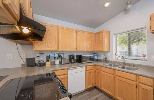Holiday Shores House | Steps away from the River, very quiet neighborhood,